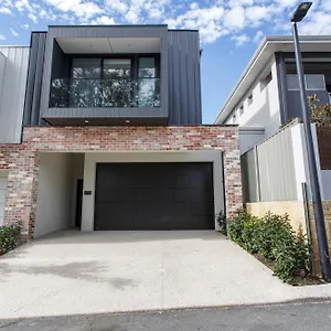 Scarborough Laneway Retreat Perth