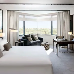 5* Hotel Crown Metropol