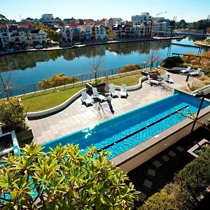4* Aparthotel East